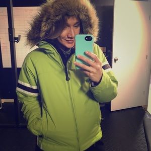 Columbia winter ski coat w/ hood & detachable fur